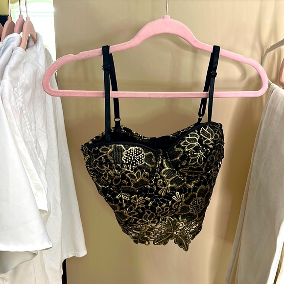 Rue21 Tops - LACE Crop Top